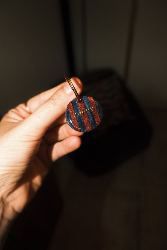 Médaille rayée bordeaux & marine
