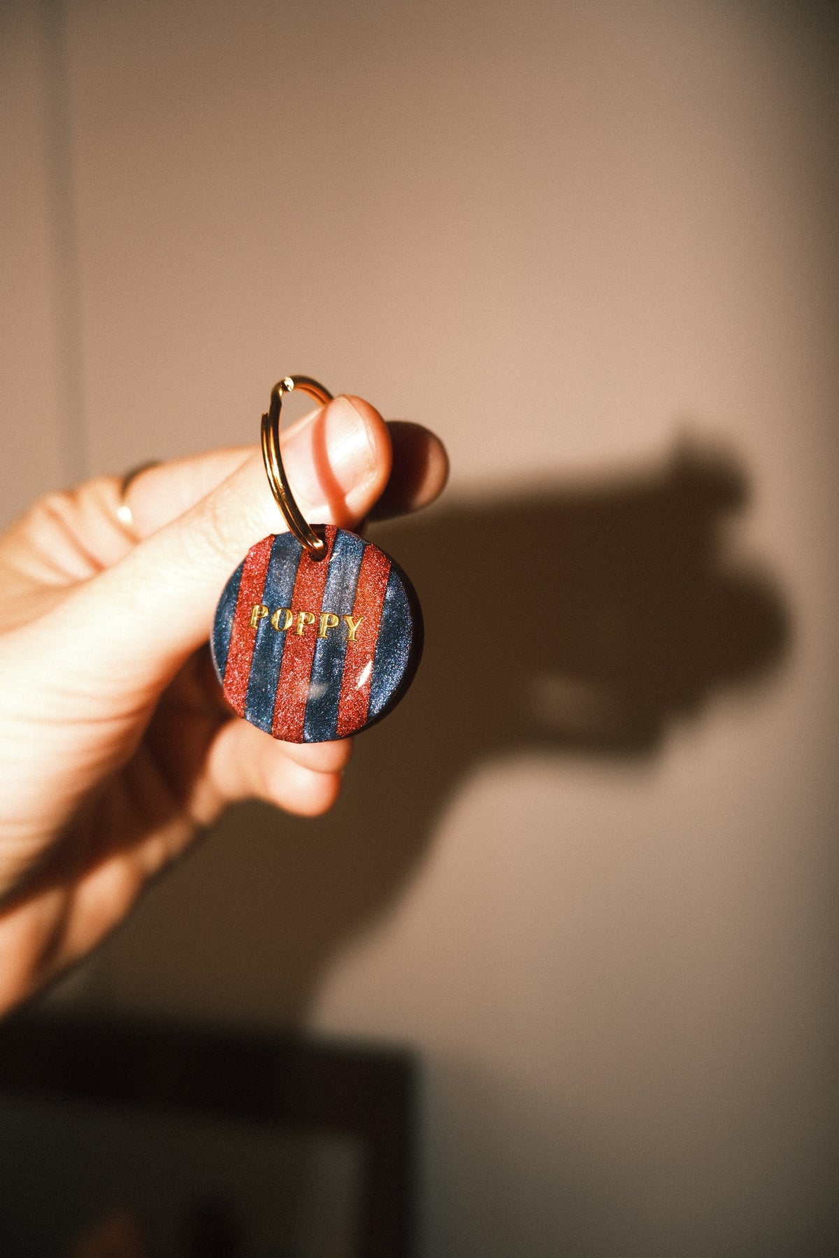 Médaille rayée bordeaux & marine